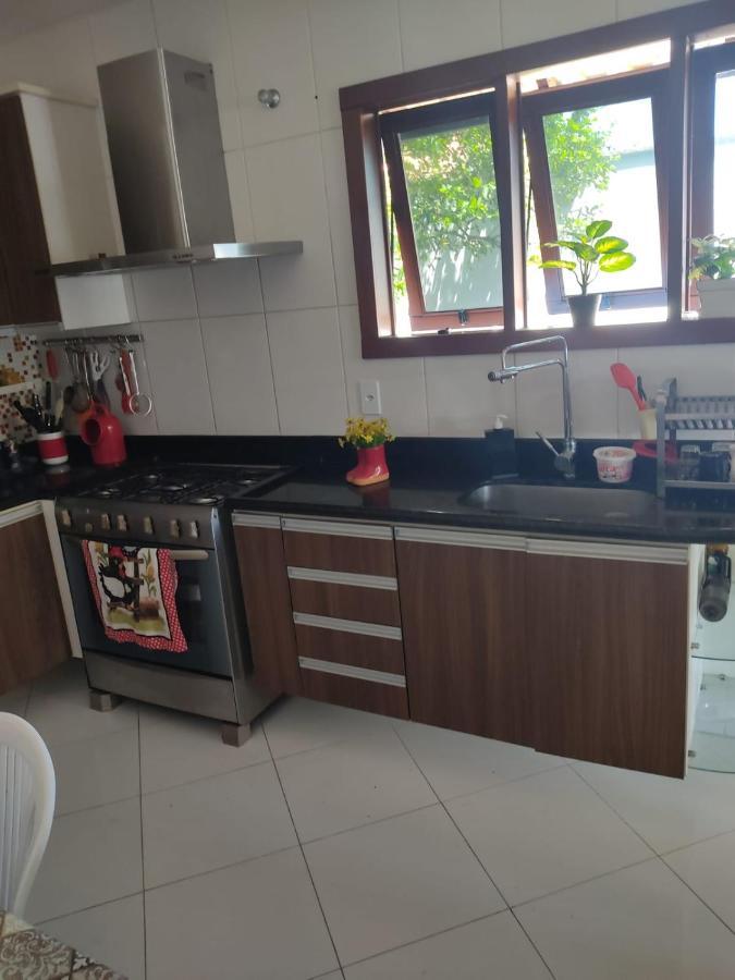 Linda Casa Com Piscina Em Interlagos Vila Velha Es Villa Ngoại thất bức ảnh