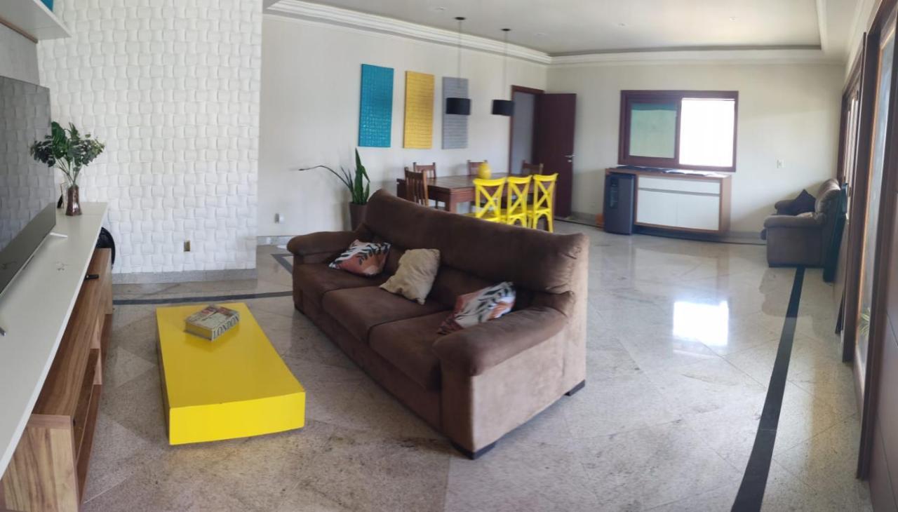 Linda Casa Com Piscina Em Interlagos Vila Velha Es Villa Ngoại thất bức ảnh