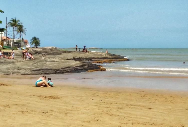 Linda Casa Com Piscina Em Interlagos Vila Velha Es Villa Ngoại thất bức ảnh