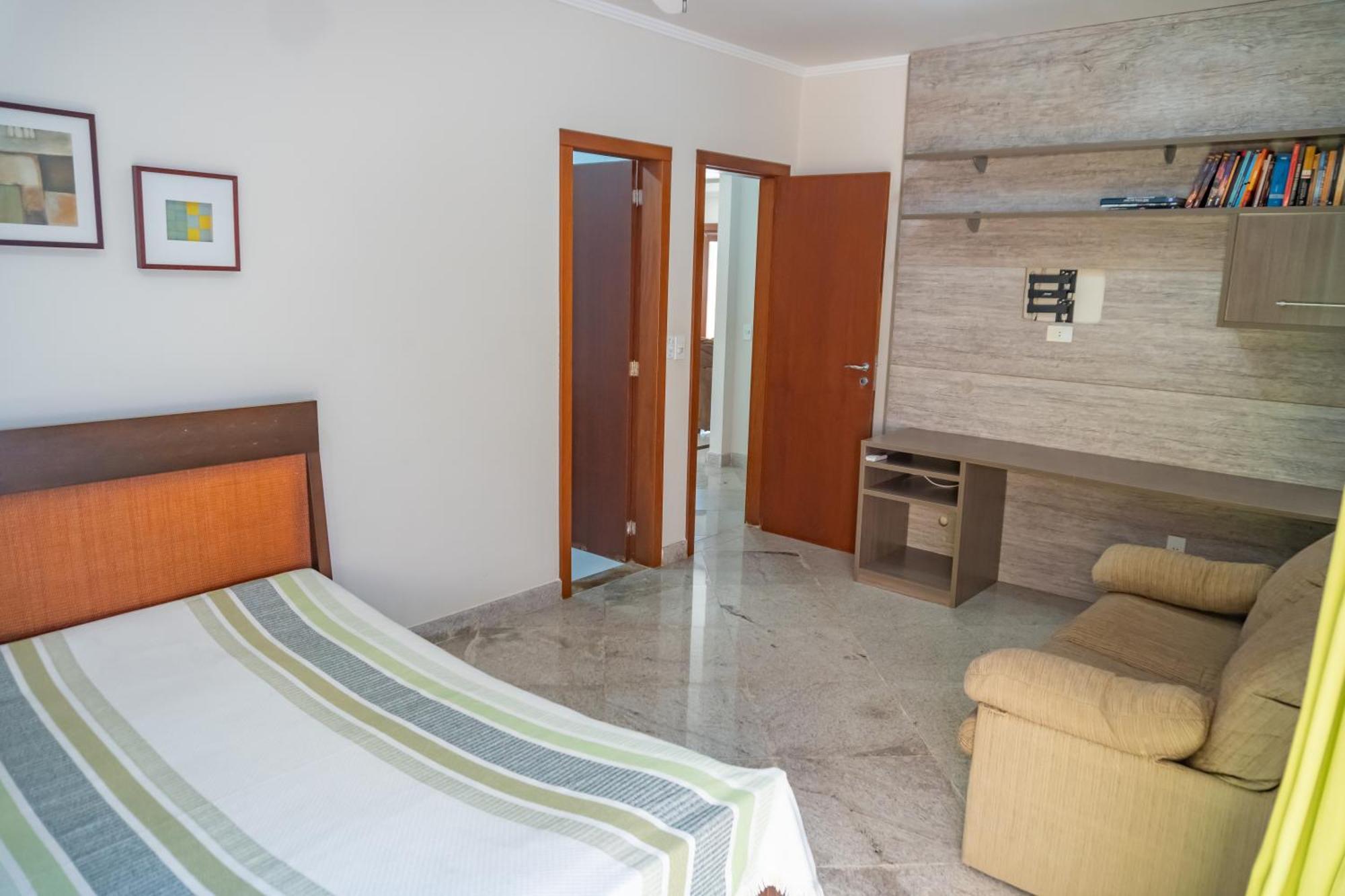 Linda Casa Com Piscina Em Interlagos Vila Velha Es Villa Ngoại thất bức ảnh